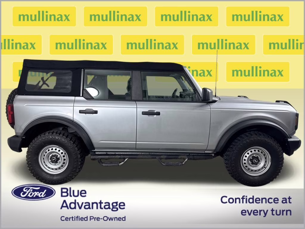 2023 Iconic Silver Metallic Ford Bronco Base 4X4 SUV