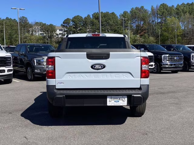 2026 White Metallic Ford Maverick XL AWD Truck