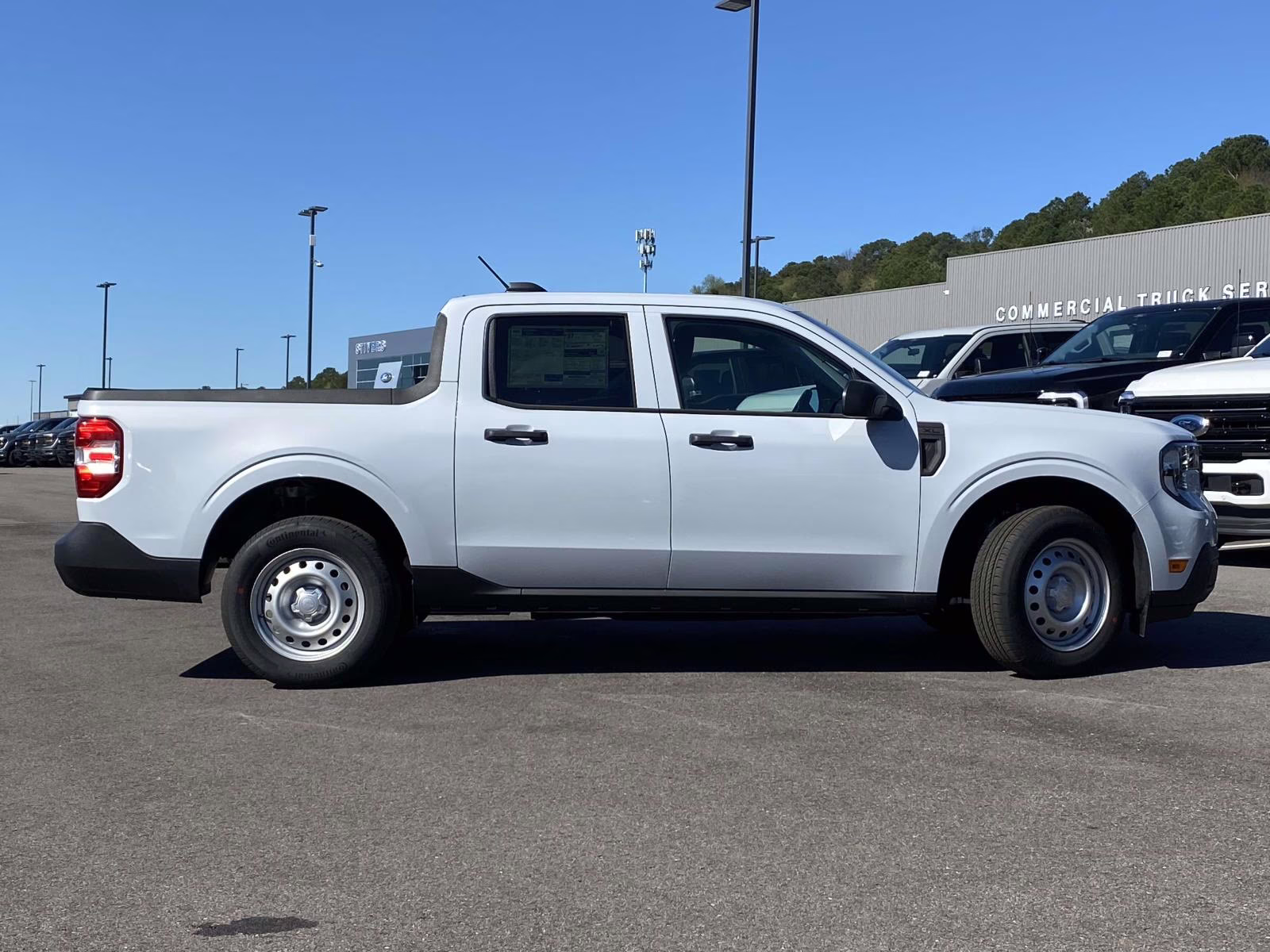 2026 White Metallic Ford Maverick XL AWD Truck