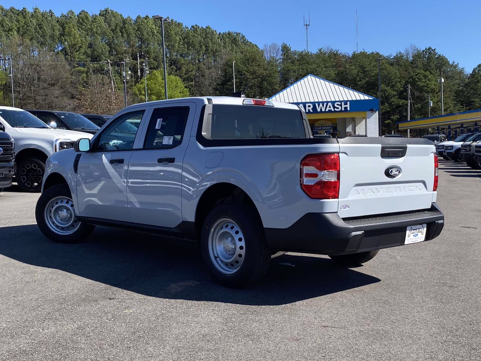 2026 White Metallic Ford Maverick XL AWD Truck