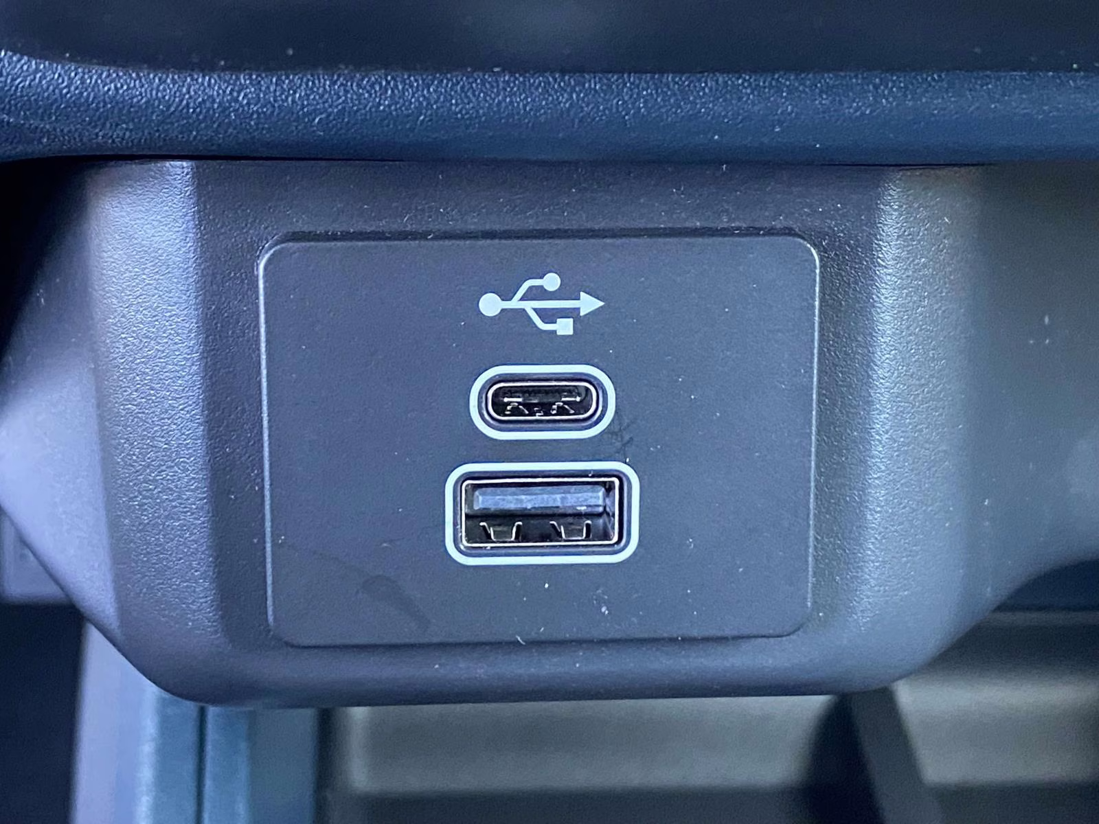 2026 White Metallic Ford Maverick XL AWD Truck