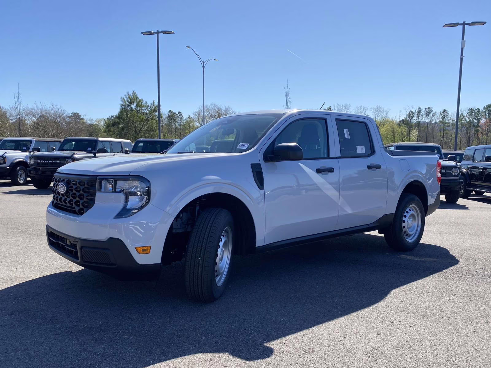 2026 White Metallic Ford Maverick XL AWD Truck