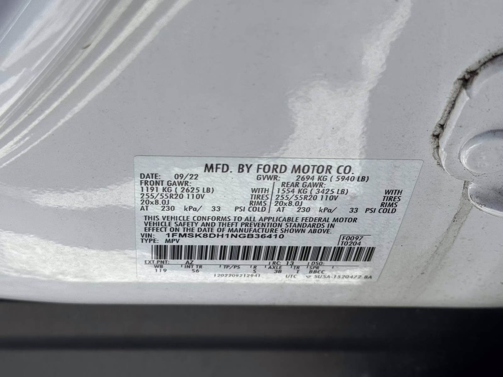 2022 Star White Metallic Tri-Coat Ford Explorer XLT 4WD 4X4 SUV