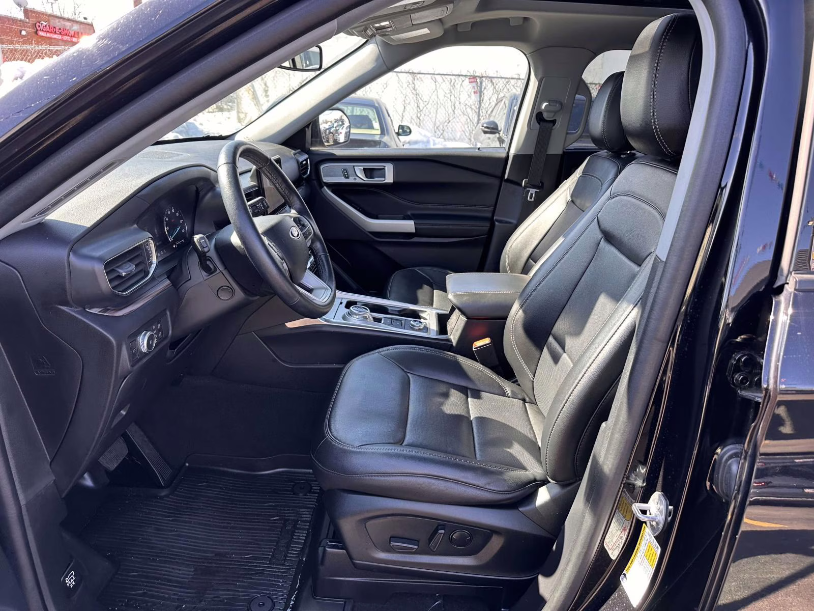 2022 Agate Black Metallic Ford Explorer Limited 4WD 4X4 SUV