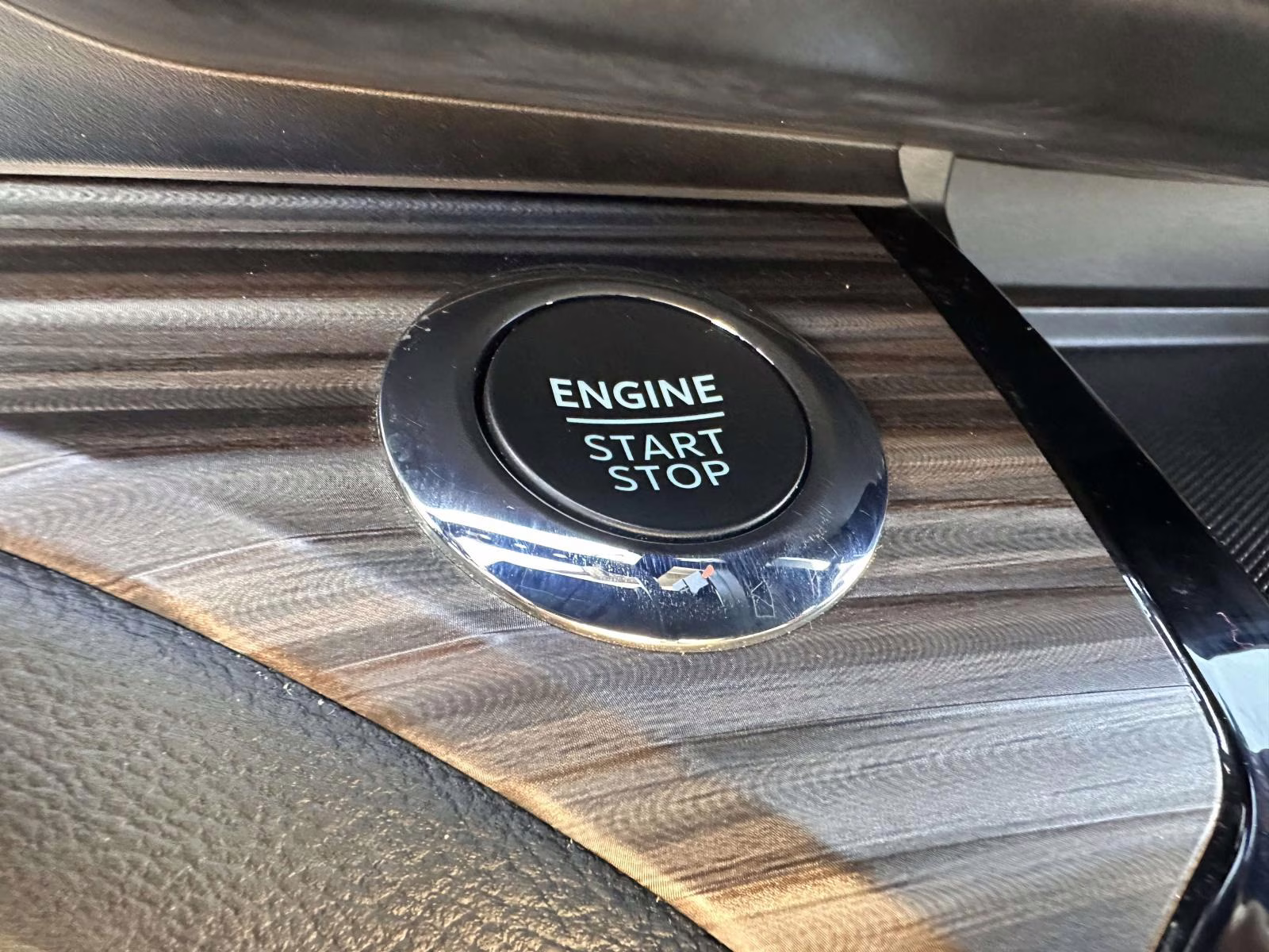 2022 Agate Black Metallic Ford Explorer Limited 4WD 4X4 SUV