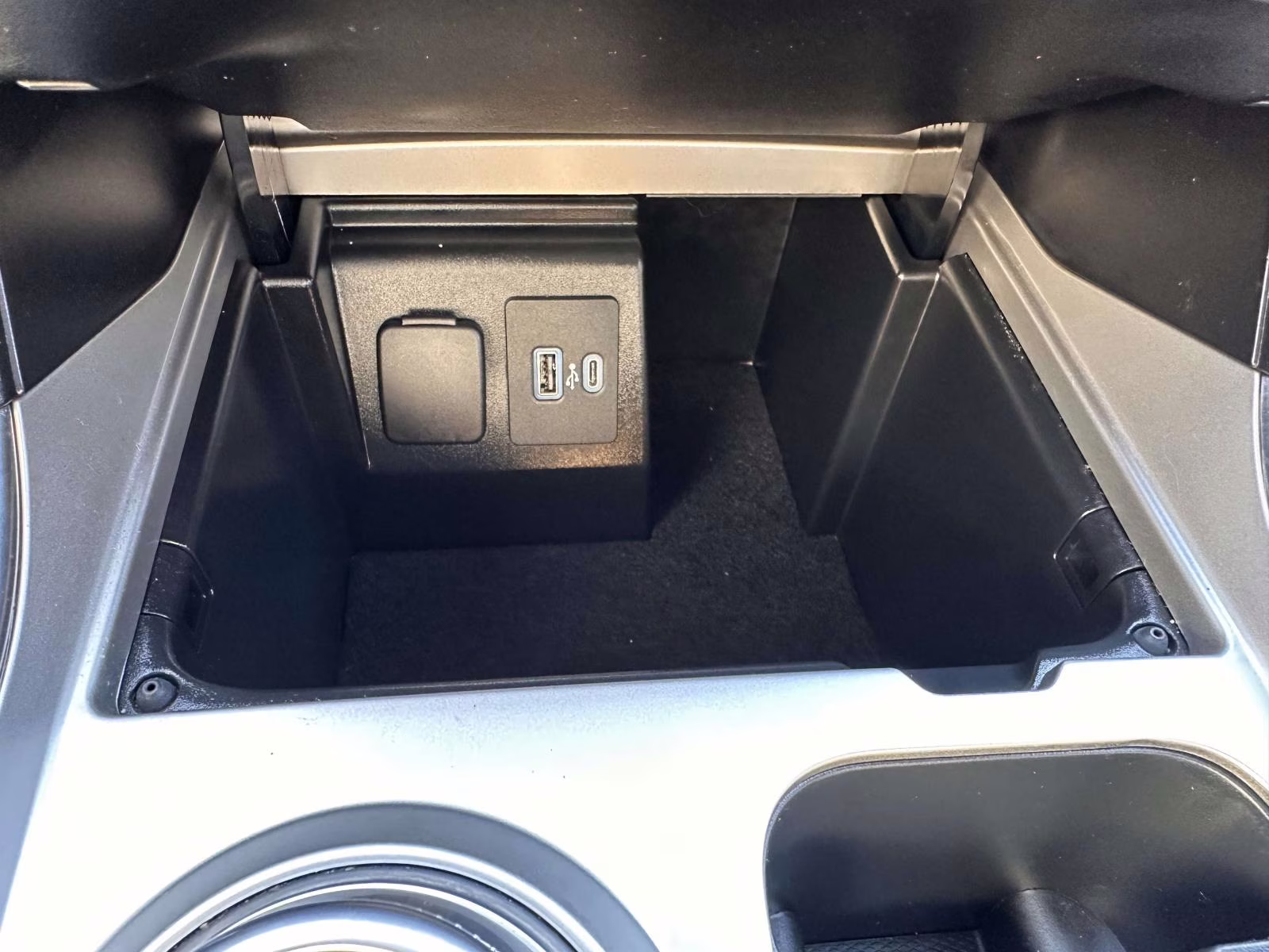 2022 Agate Black Metallic Ford Explorer Limited 4WD 4X4 SUV