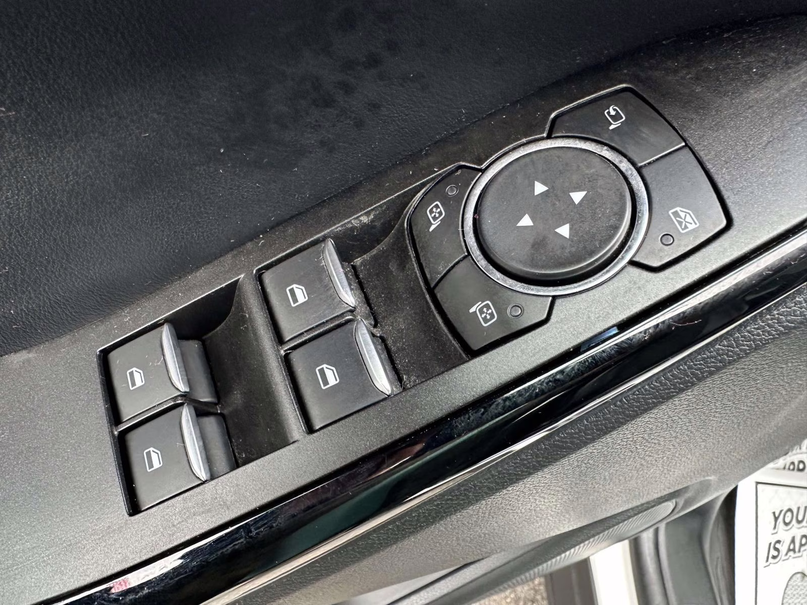 2022 Star White Metallic Tri-Coat Ford Explorer ST-Line 4WD 4X4 SUV