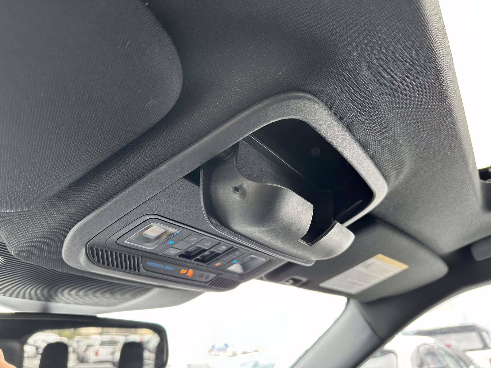 2022 Star White Metallic Tri-Coat Ford Explorer ST-Line 4WD 4X4 SUV