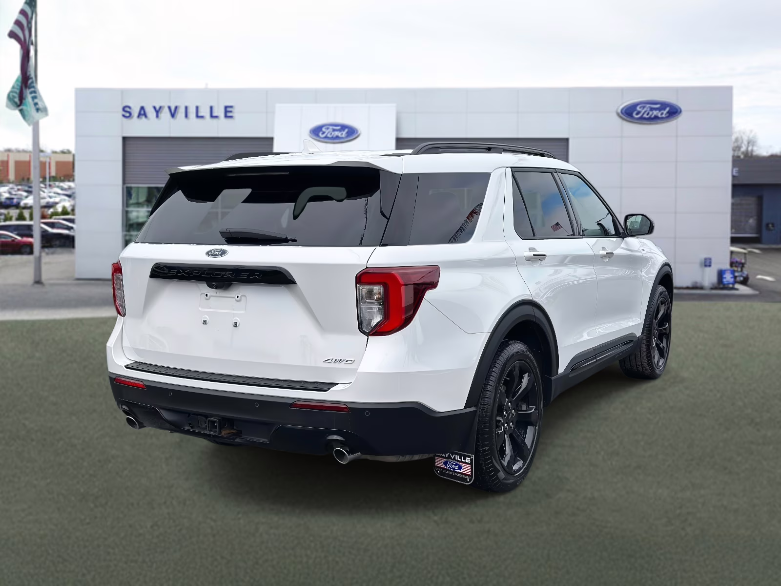 2022 Star White Metallic Tri-Coat Ford Explorer ST-Line 4WD 4X4 SUV