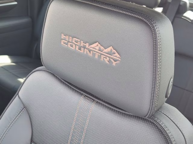 2026 Summit White Chevrolet Silverado 3500HD High Country 4X4 Truck