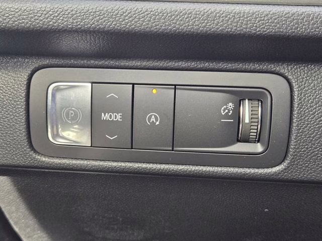 2026 Polar White Tricoat Chevrolet Traverse LT FWD SUV