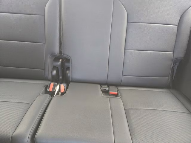 2026 Polar White Tricoat Chevrolet Traverse LT FWD SUV