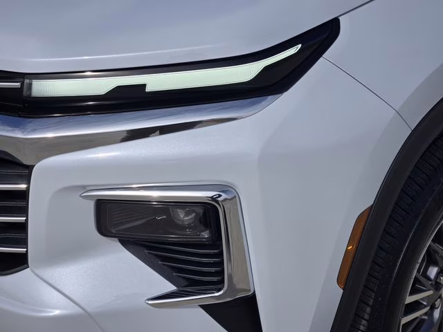 2026 Polar White Tricoat Chevrolet Traverse LT FWD SUV