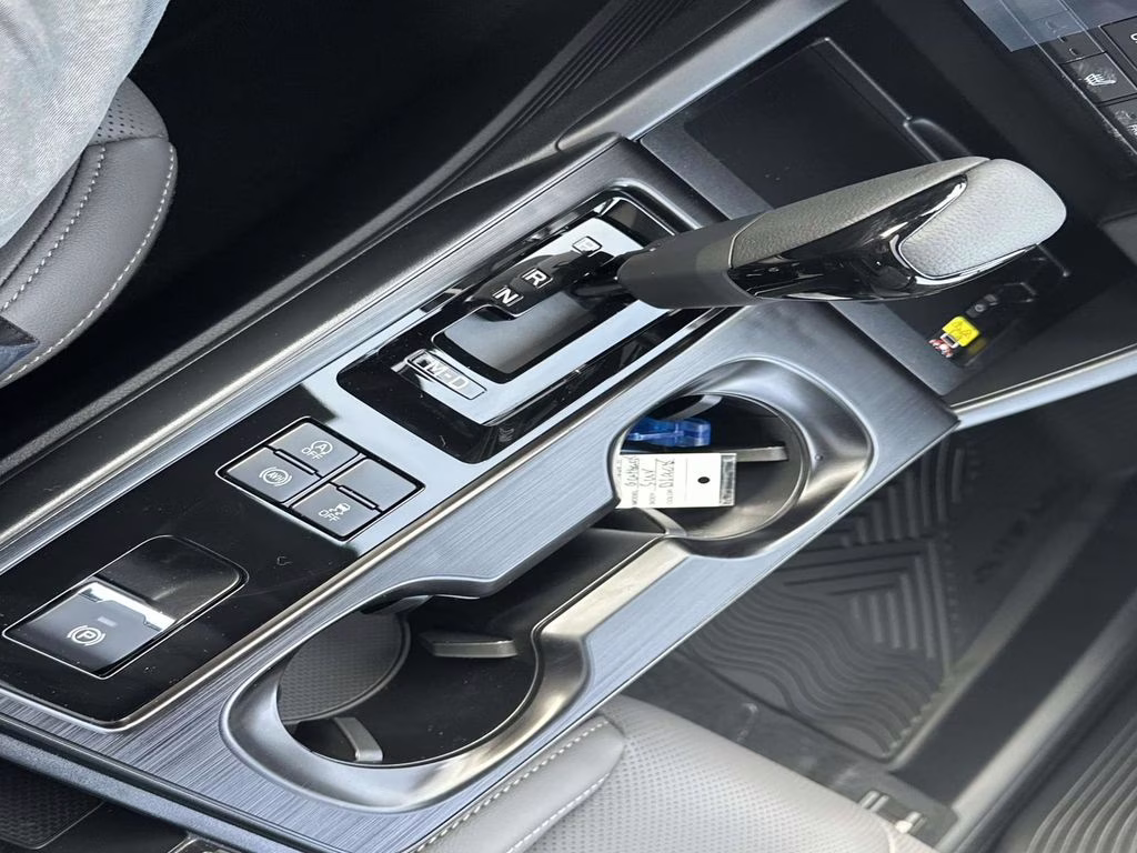 2026 Crystal White Pearl Subaru Outback Limited AWD SUV