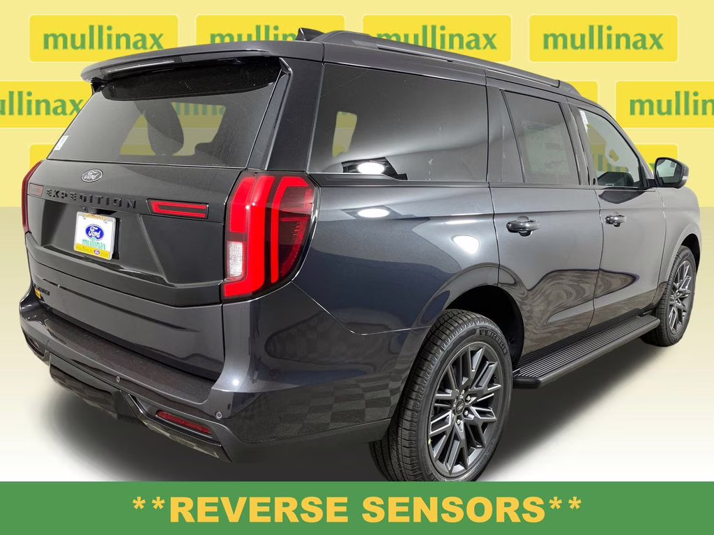 2026 Gray Metallic Ford Expedition Platinum 4X4 SUV