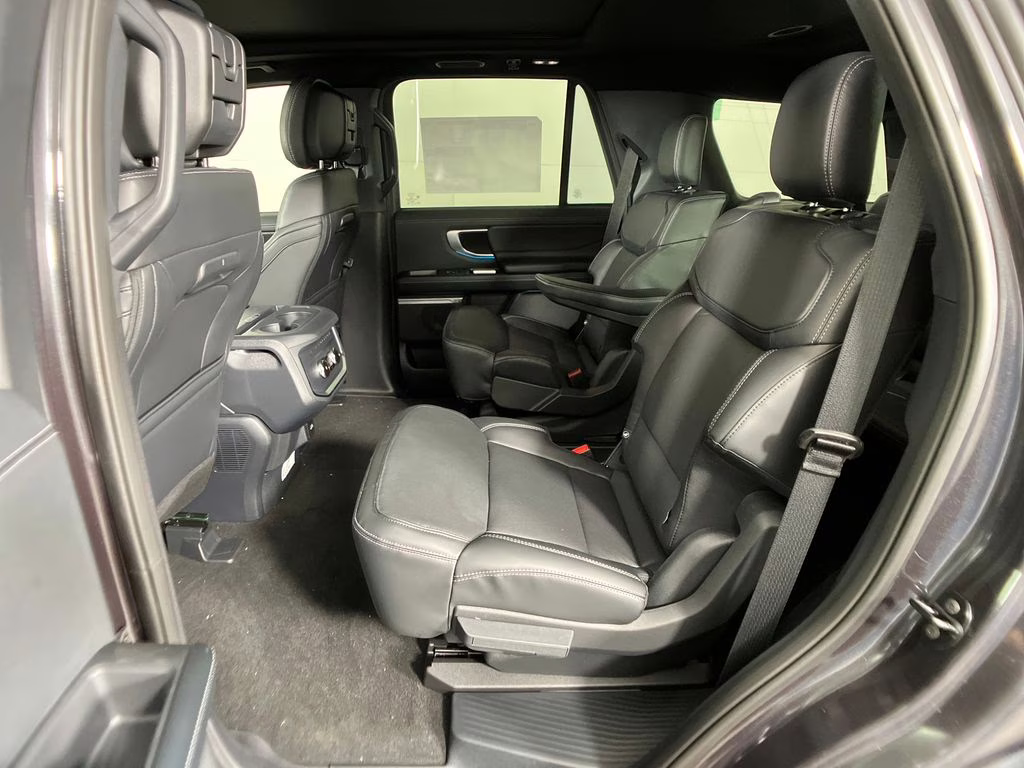 2026 Gray Metallic Ford Expedition Platinum 4X4 SUV