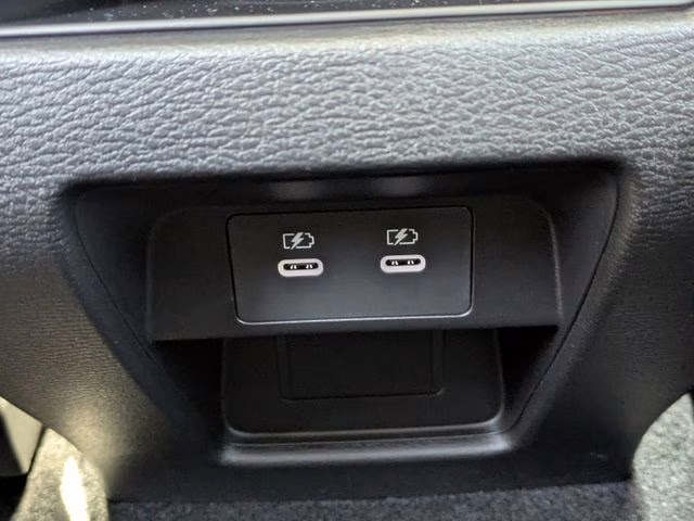 2026 Moonstone Gray Metallic Mitsubishi Outlander SE FWD SUV