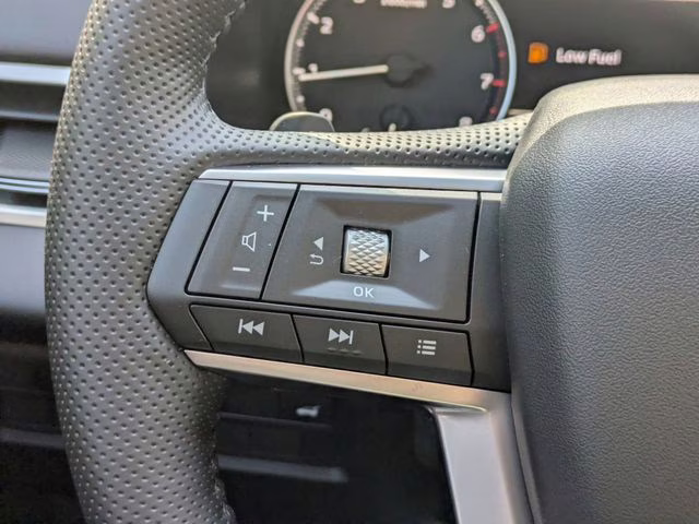 2026 Moonstone Gray Metallic Mitsubishi Outlander SE FWD SUV