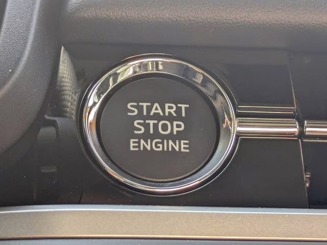 2026 Moonstone Gray Metallic Mitsubishi Outlander SE FWD SUV