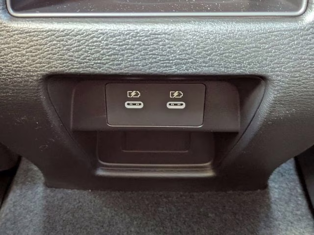 2026 Moonstone Gray Metallic Mitsubishi Outlander SE FWD SUV