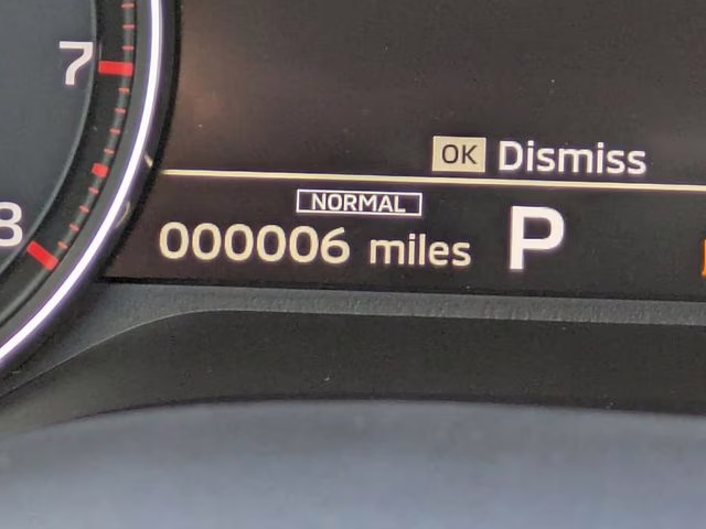 2026 Moonstone Gray Metallic Mitsubishi Outlander SE FWD SUV