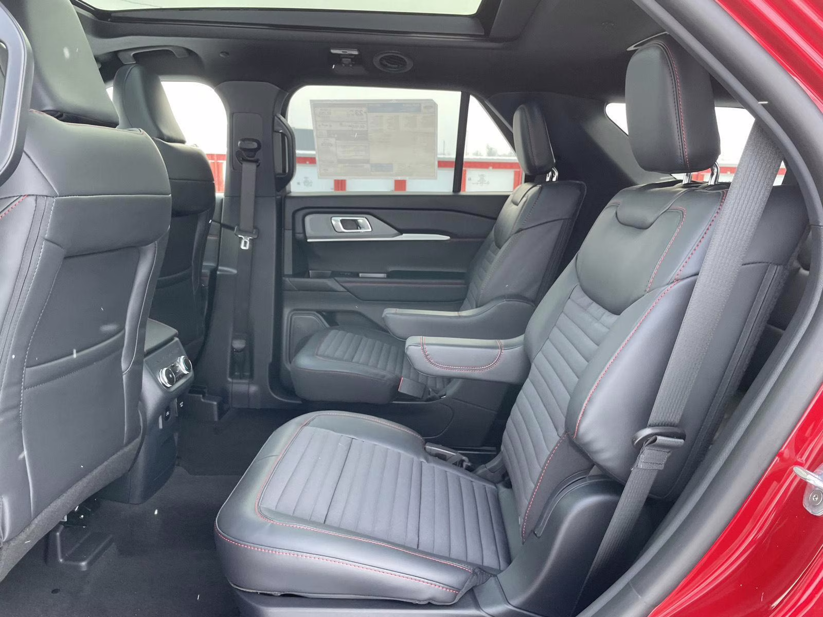 2026 Rapid Red Metallic Tinted Clearcoat Ford Explorer ST-Line 4X4 SUV