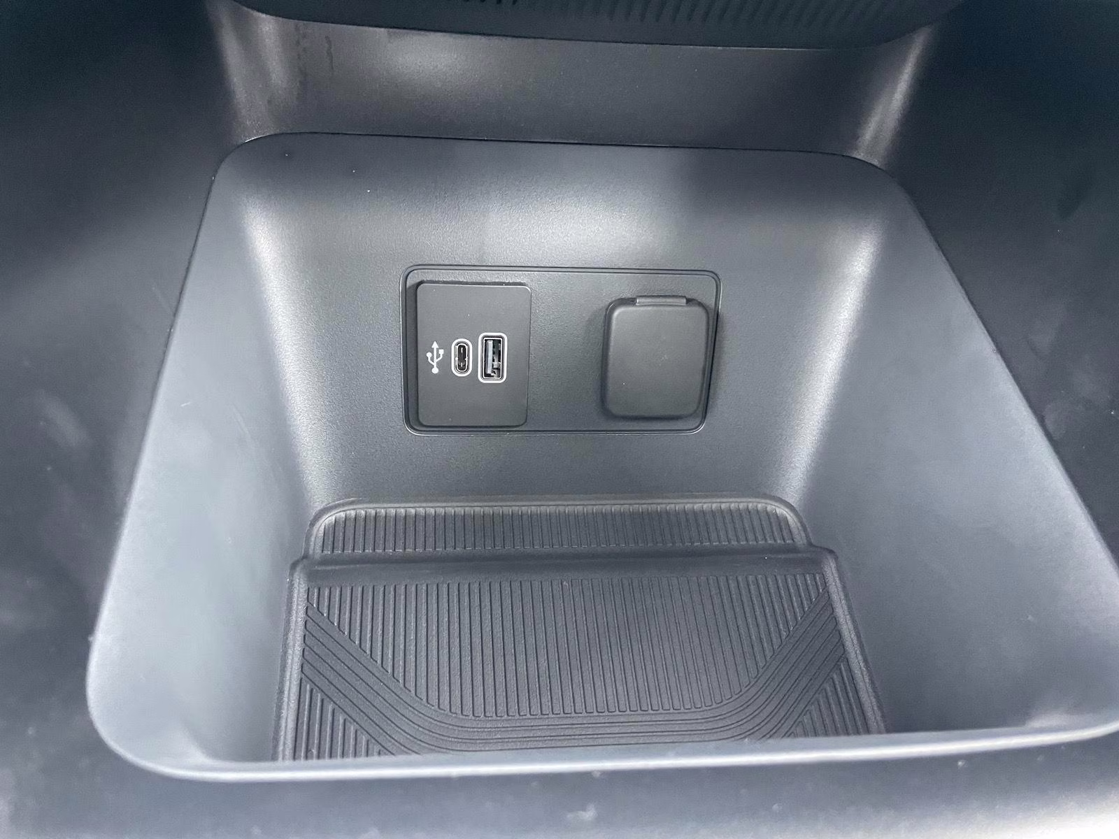 2026 Agate Black Ford Explorer Active 4X4 SUV