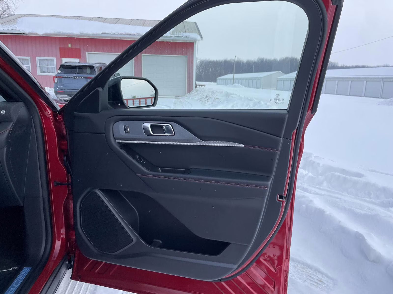 2026 Rapid Red Metallic Tinted Clearcoat Ford Explorer ST-Line 4X4 SUV