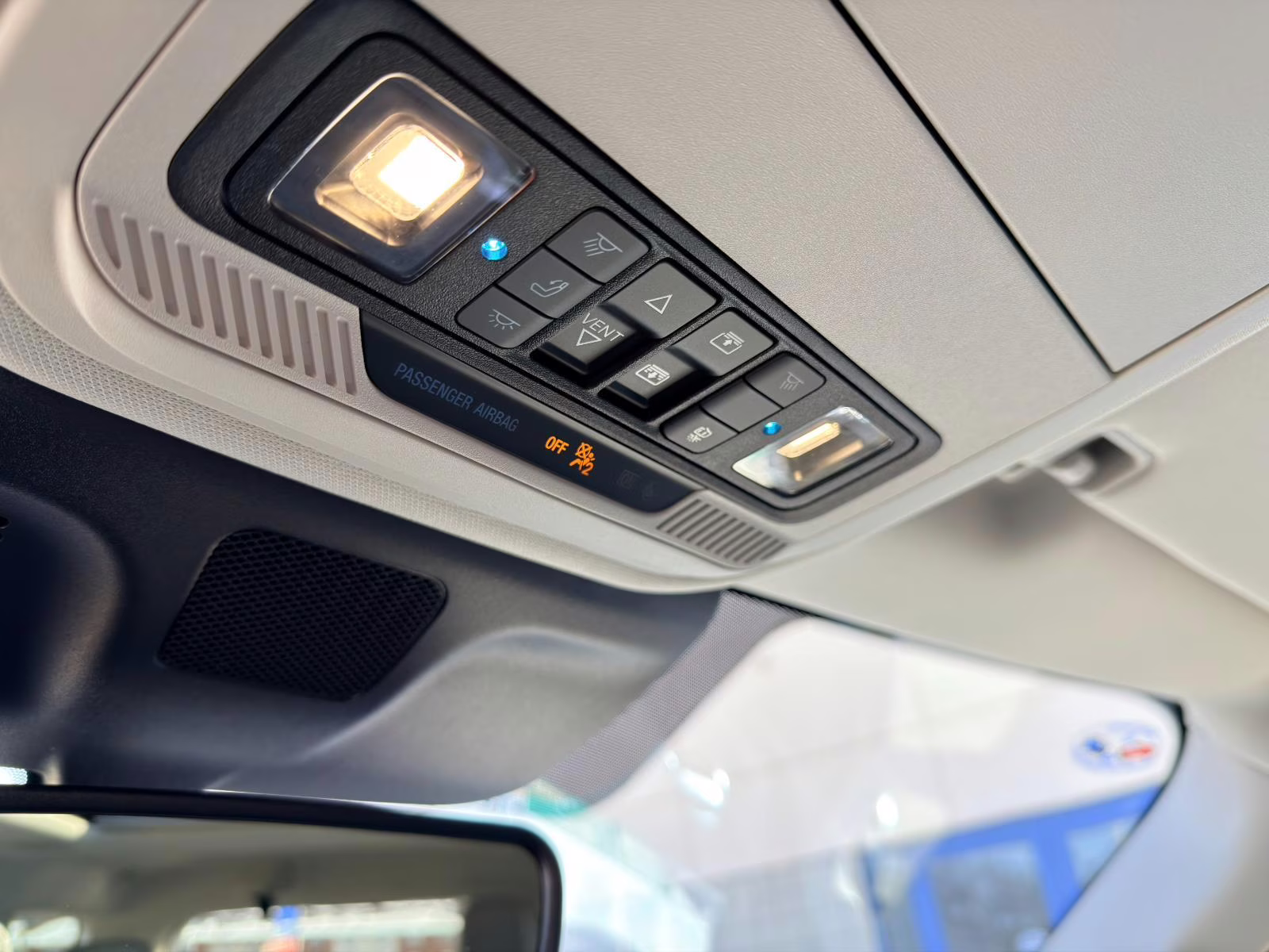 2025 Glacier Gray Metallic Tri-Coat Ford Expedition Platinum 4X4 SUV