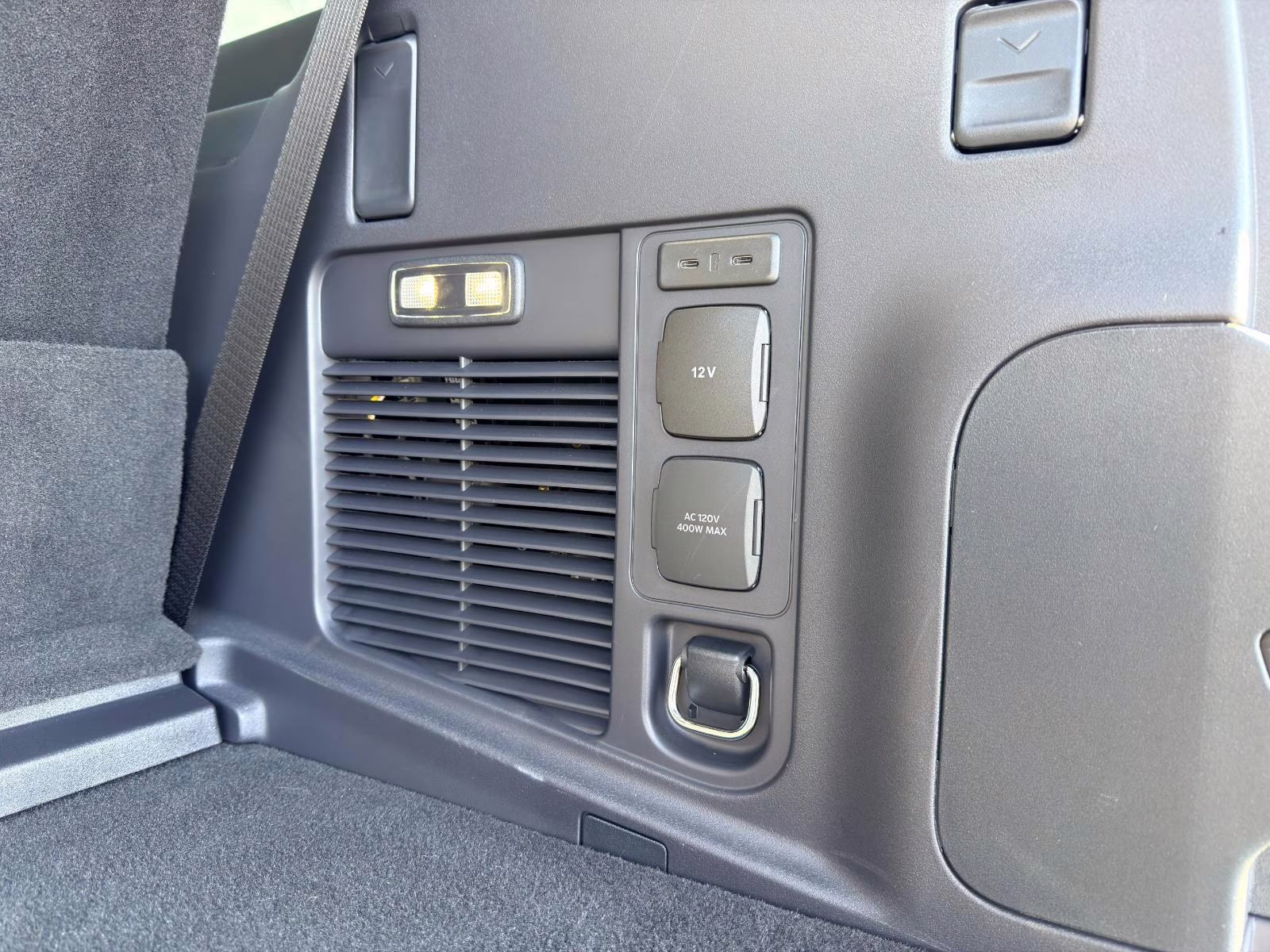 2025 Glacier Gray Metallic Tri-Coat Ford Expedition Platinum 4X4 SUV