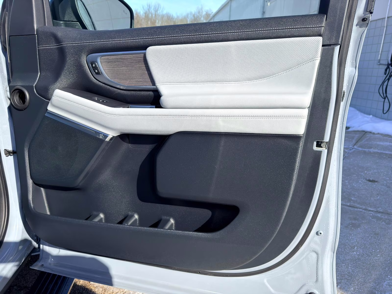 2025 Glacier Gray Metallic Tri-Coat Ford Expedition Platinum 4X4 SUV