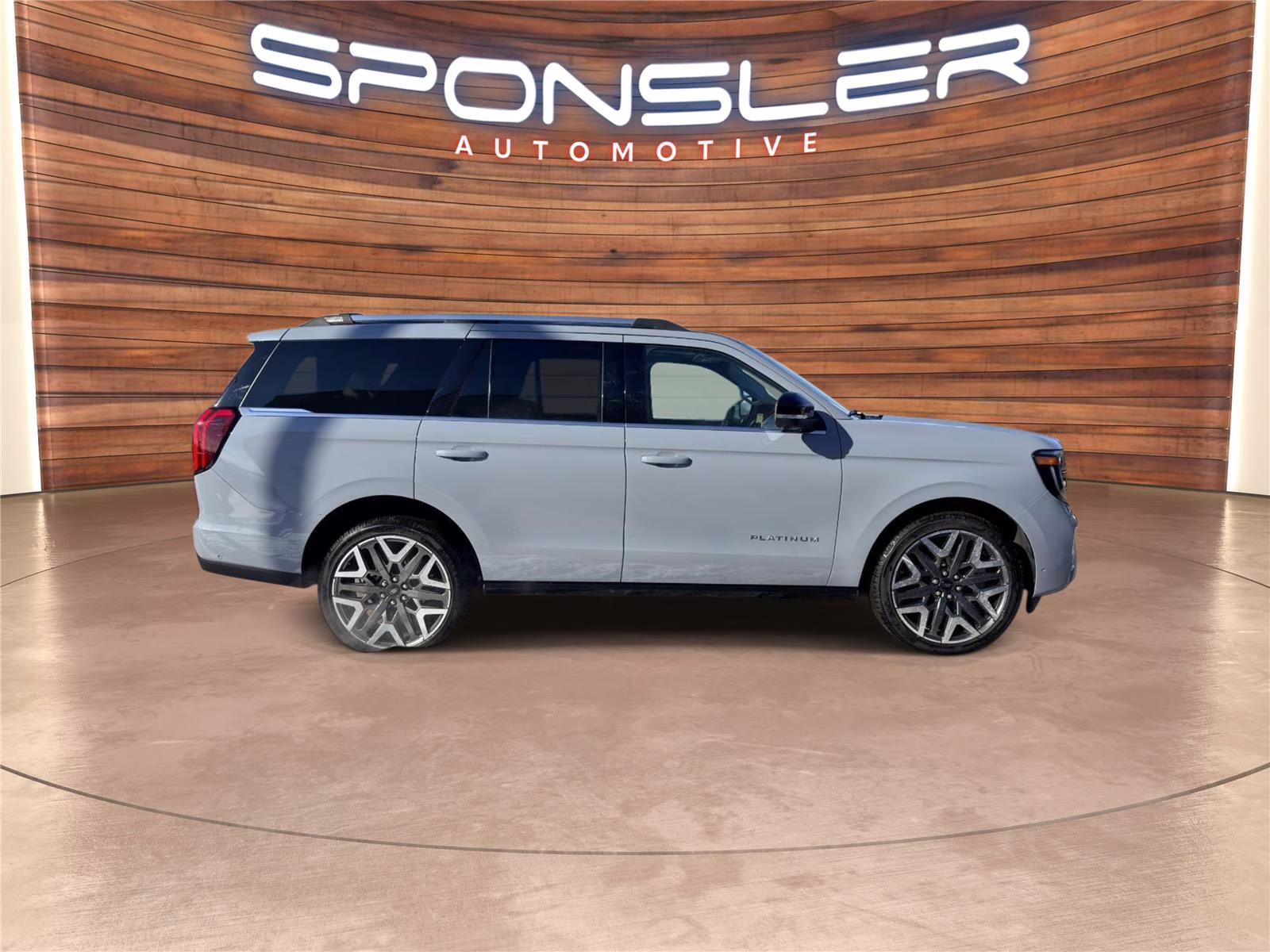 2025 Glacier Gray Metallic Tri-Coat Ford Expedition Platinum 4X4 SUV