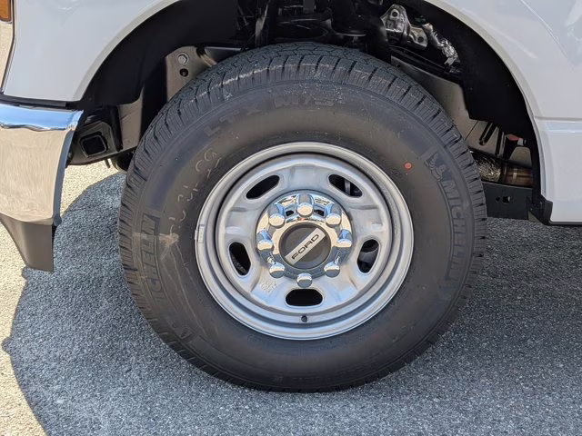 2026 Oxford White Ford Super Duty F-250 SRW XL RWD Truck