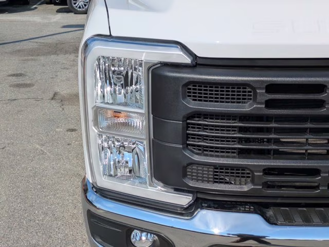 2026 Oxford White Ford Super Duty F-250 SRW XL RWD Truck