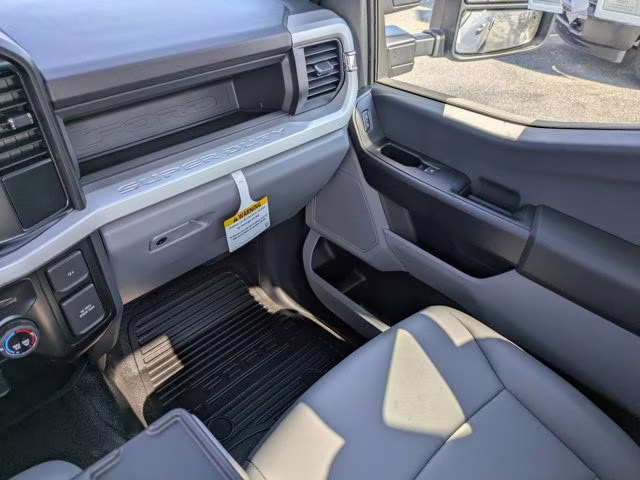 2026 Oxford White Ford Super Duty F-250 SRW XL RWD Truck