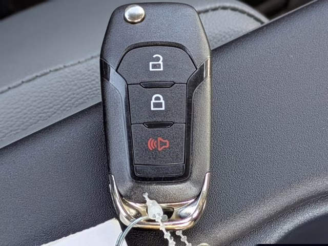 2026 Oxford White Ford Super Duty F-250 SRW XL RWD Truck