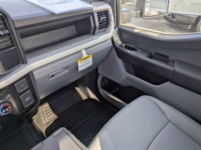 2026 Oxford White Ford Super Duty F-250 SRW XL RWD Truck