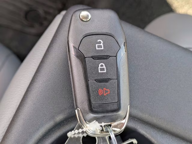 2026 Oxford White Ford Super Duty F-250 SRW XL RWD Truck