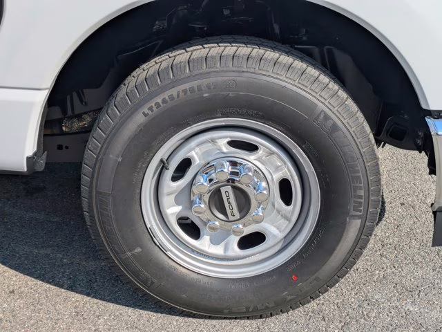 2026 Oxford White Ford Super Duty F-250 SRW XL RWD Truck
