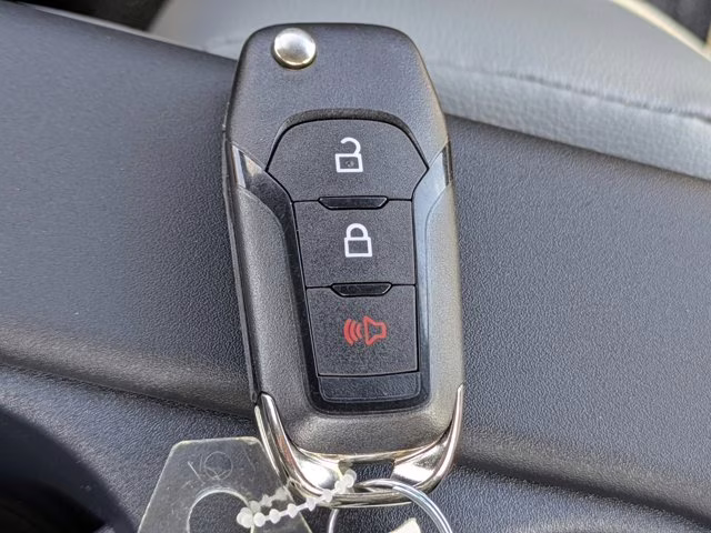 2026 Oxford White Ford Super Duty F-250 SRW XL RWD Truck