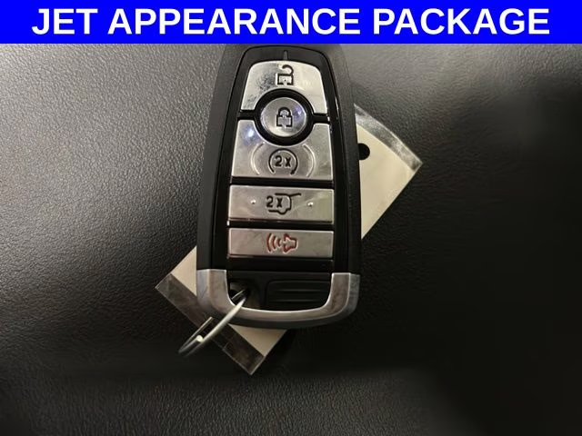 2026 Infinite Black Metallic Clearcoat Lincoln Aviator Reserve AWD SUV