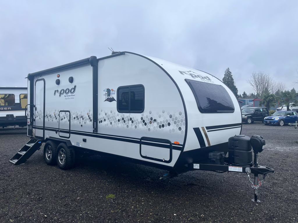 2022 White Forest River R-POD 202 Trailer
