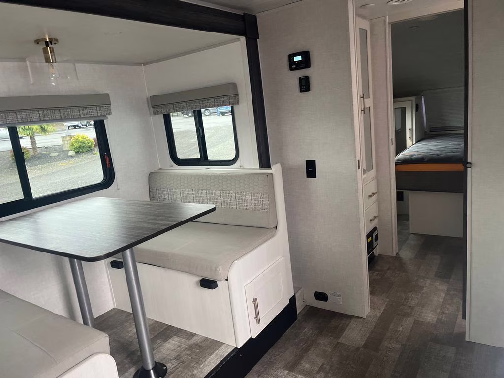 2022 White Forest River R-POD 202 Trailer