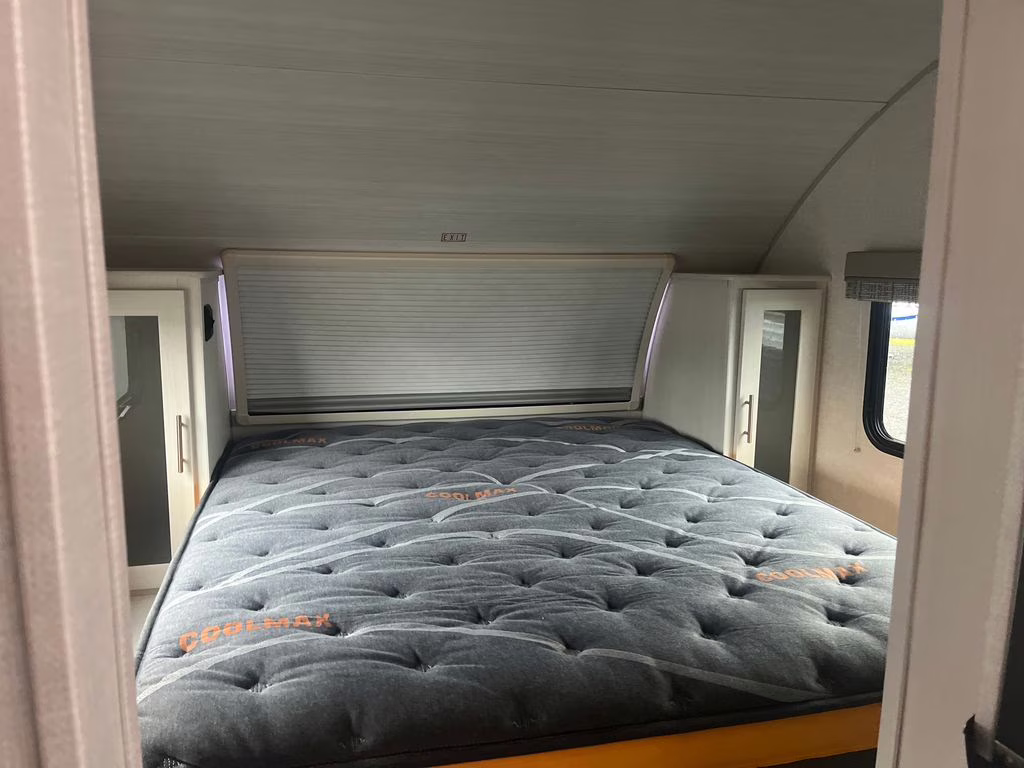 2022 White Forest River R-POD 202 Trailer