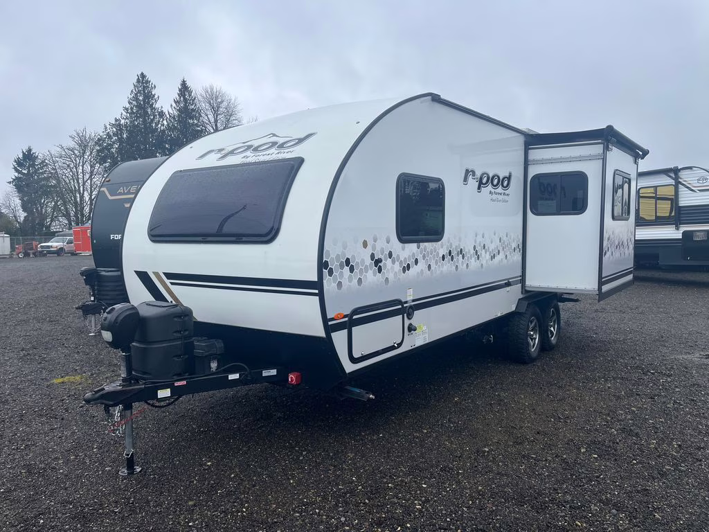 2022 White Forest River R-POD 202 Trailer