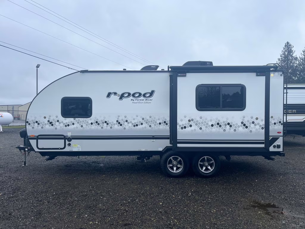 2022 White Forest River R-POD 202 Trailer