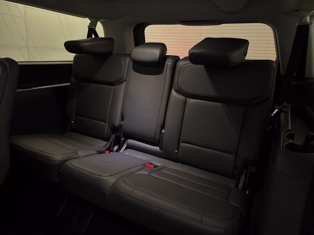 2026 Gray Metallic Ford Expedition Max Active RWD SUV