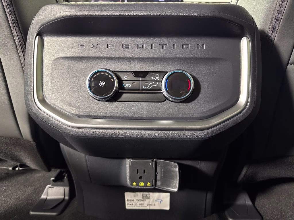2026 Gray Metallic Ford Expedition Max Active RWD SUV