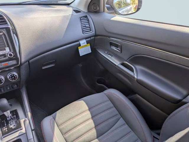 2026 Alloy Silver Metallic Mitsubishi Outlander Sport 2.0 SE 4X4 SUV