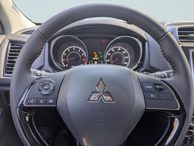 2026 Alloy Silver Metallic Mitsubishi Outlander Sport 2.0 SE 4X4 SUV